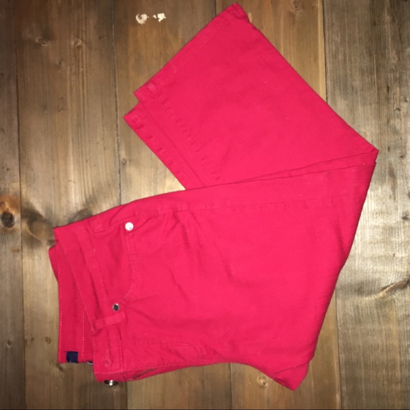 Capris - Picture 1 of 5